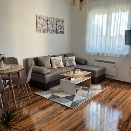Apartman Ada